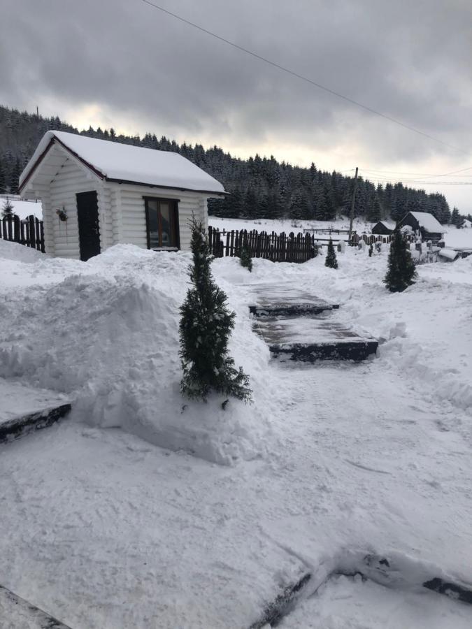 Гостьовий Дім Круасан Сімейний Μπούκοβελ Εξωτερικό φωτογραφία